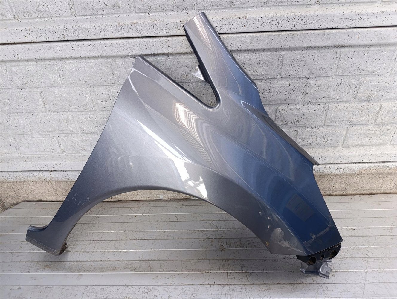 NISSAN NOTE 2 II 2013- BŁOTNIK PRZEDNI PRAWY ORYGINAŁ (17757645013)