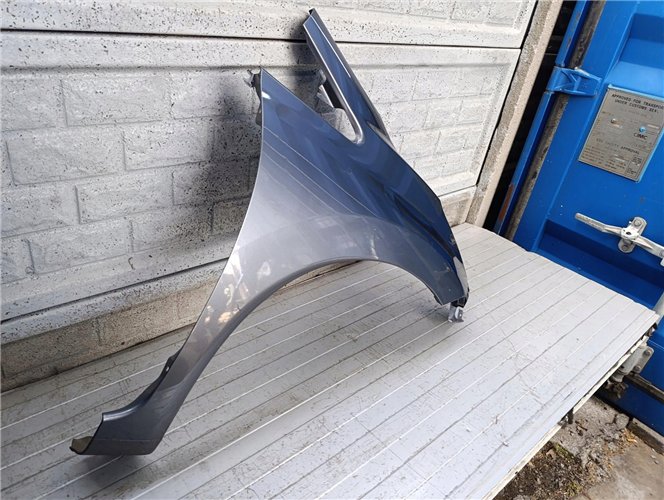 NISSAN NOTE 2 II 2013- BŁOTNIK PRZEDNI PRAWY ORYGINAŁ (17757645013)