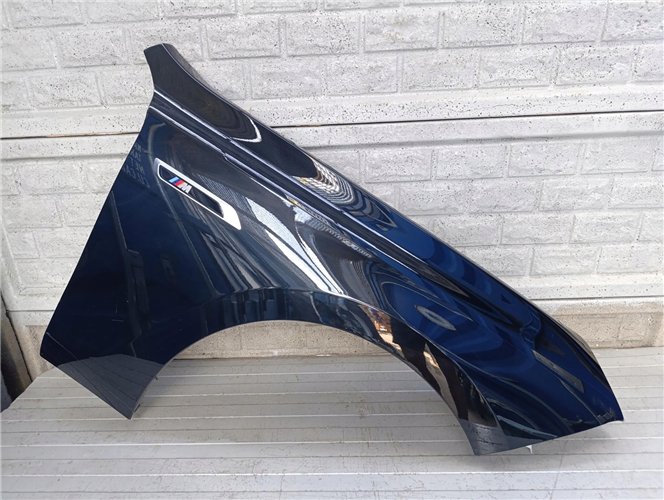 BMW 7 G70 2022- BŁOTNIK PRZEDNI PRAWY ORYGINAŁ (17757650335)