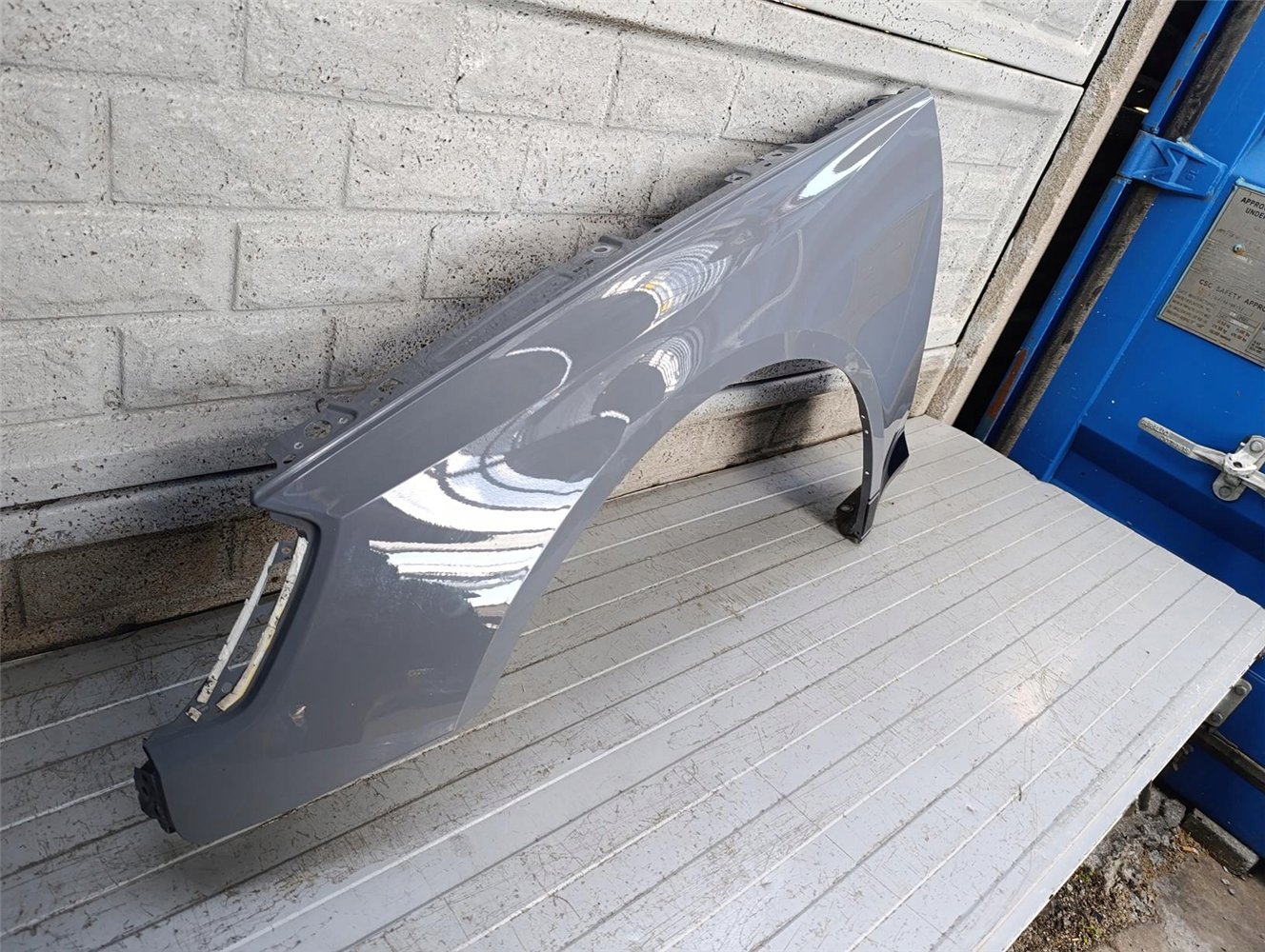 AUDI RS4 A4 B9 2016- BŁOTNIK LEWY ORYGINAŁ (17757651709)