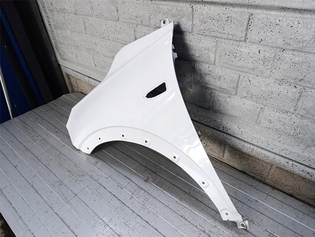 OPEL CROSSLAND X 2018-2024 BŁOTNIK PRZEDNI LEWY ORYGINAŁ (17757657989)