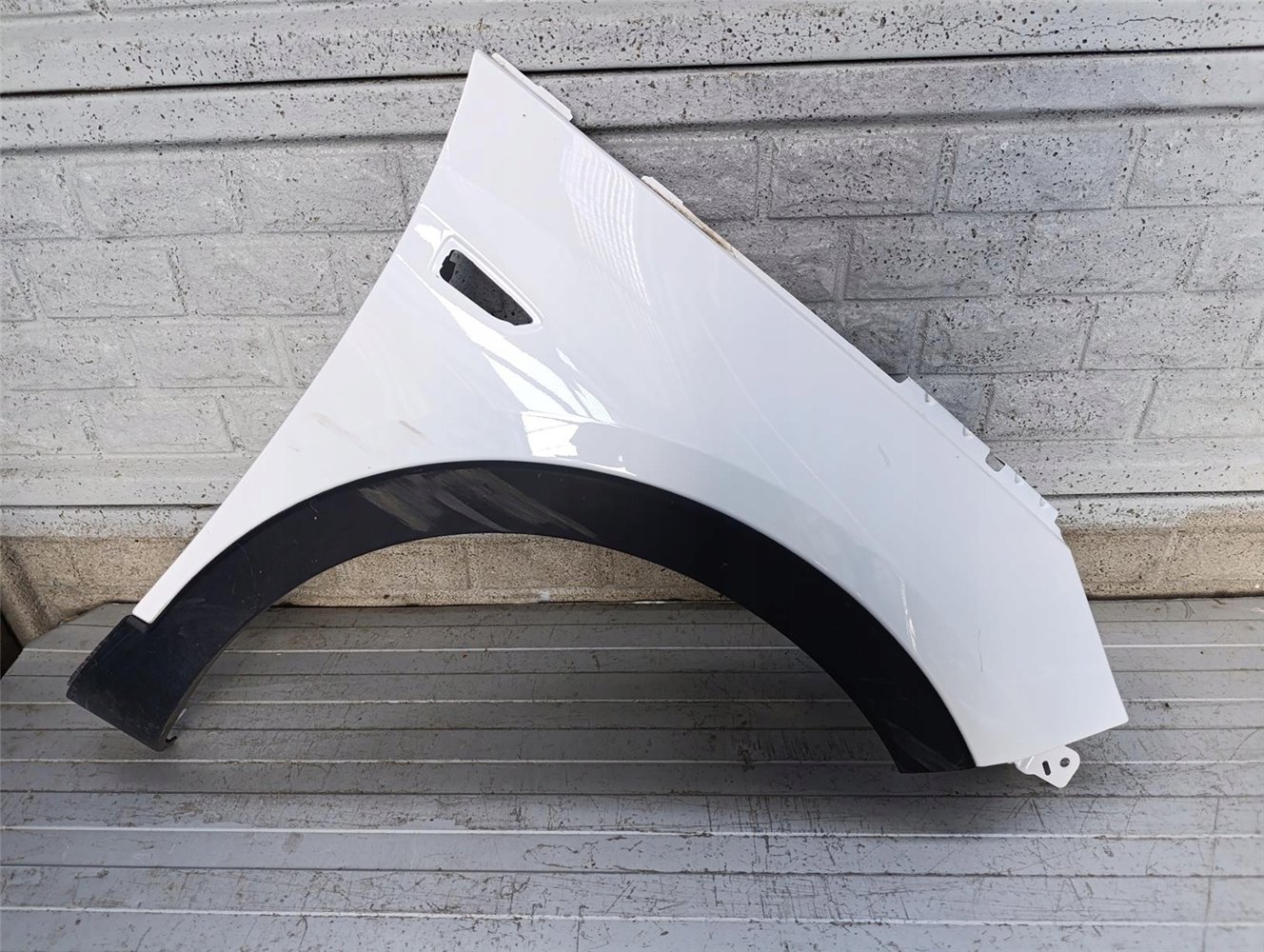 OPEL GRANDLAND X 17-25 BŁOTNIK PRAWY PRZEDNI ORYGINAŁ (17757662866)