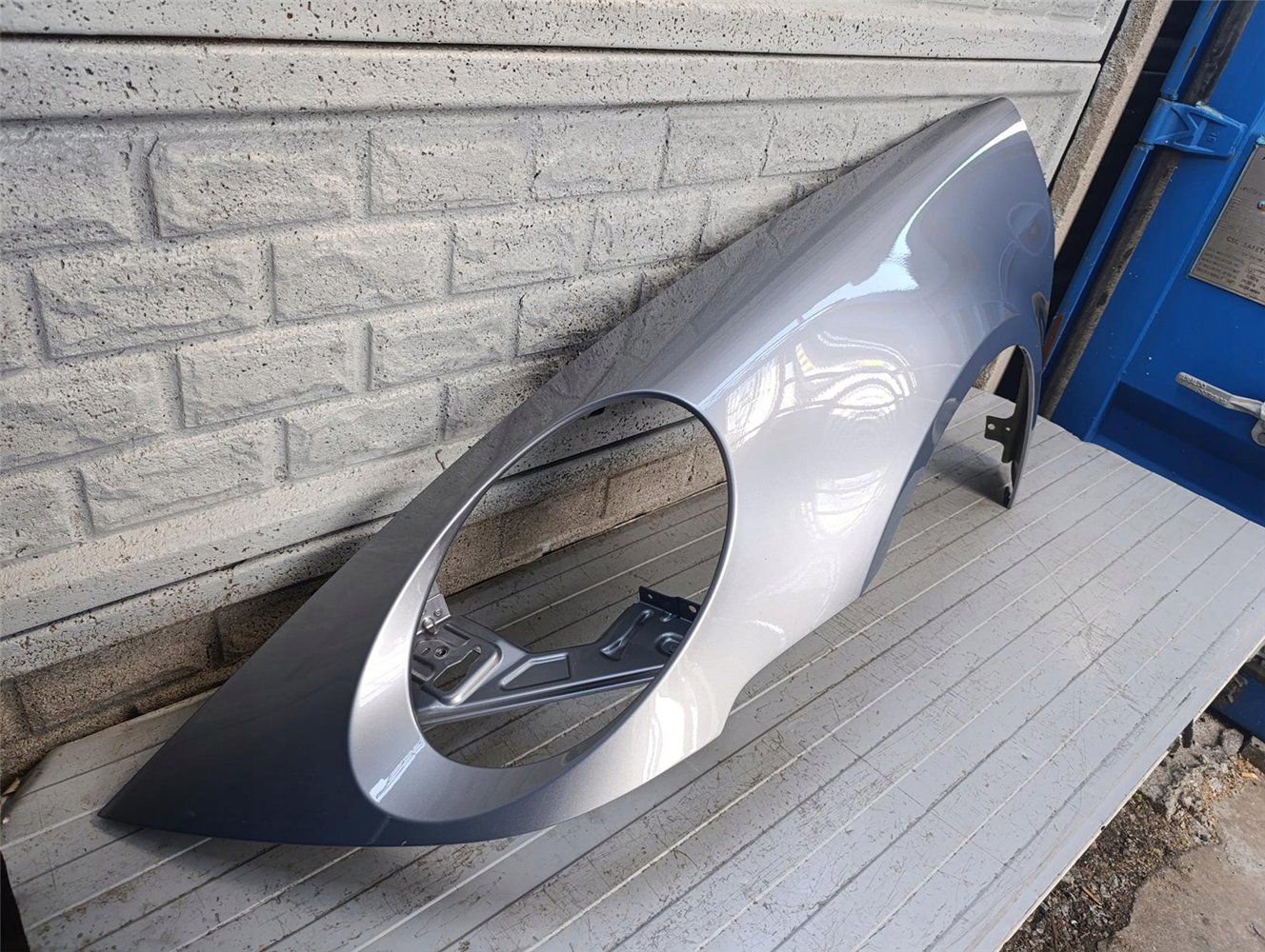 PORSCHE 911 992 BŁOTNIK LEWY PRZEDNI ORYGINAŁ (17757665114)