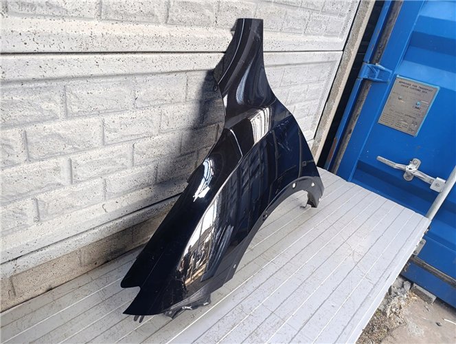 NISSAN JUKE 14-19 LIFT BŁOTNIK LEWY PRZEDNI ORYGINAŁ (17757684597)