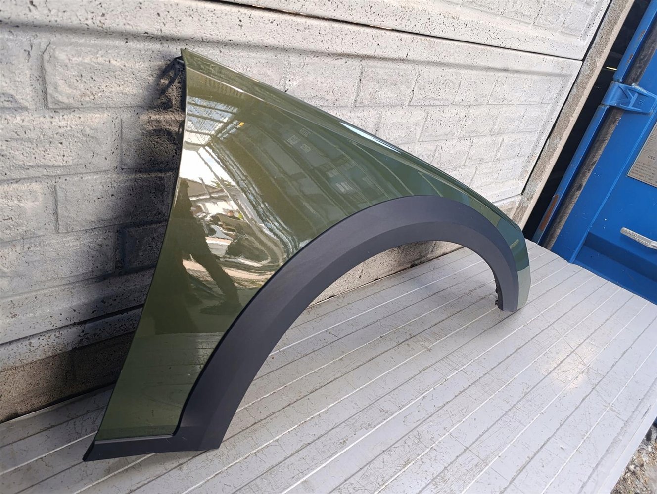 AUDI A4 ALLROAD B9 LIFT 19-25 BŁOTNIK PRAWY ORYGINAŁ (17757690608)