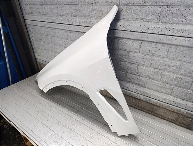 BMW X5 G05 2019-2025 BŁOTNIK PRZEDNI LEWY ORYGINAŁ (17760567960)