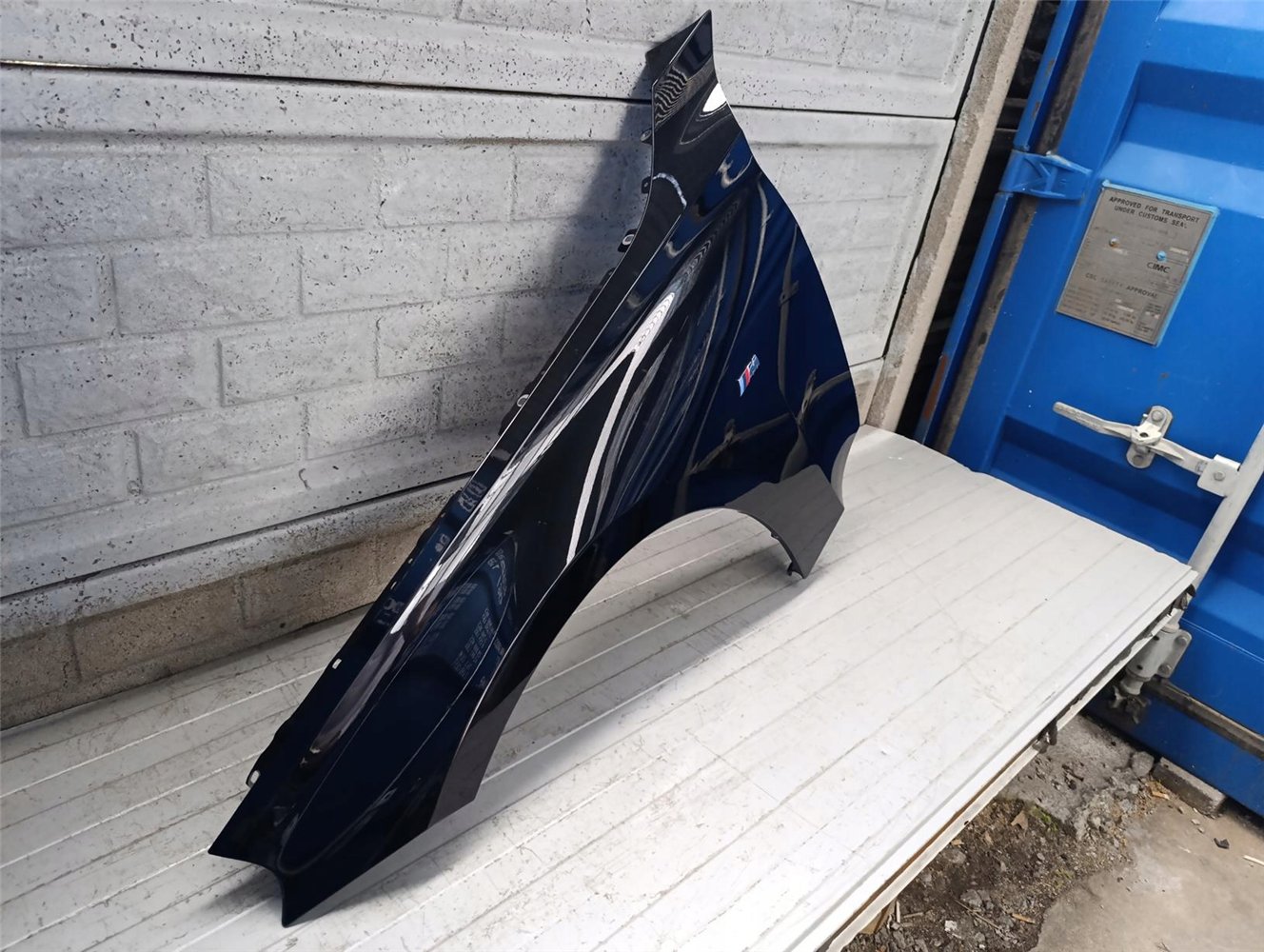 BMW 2 G42 BŁOTNIK PRZEDNI LEWY ORYGINAŁ (17760577242)