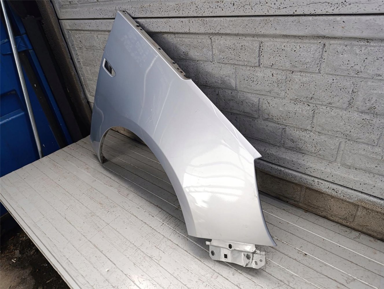 BŁOTNIK PRAWY PRZEDNI OPEL ZAFIRA C 12-18 ORYGINAŁ (17760584333)