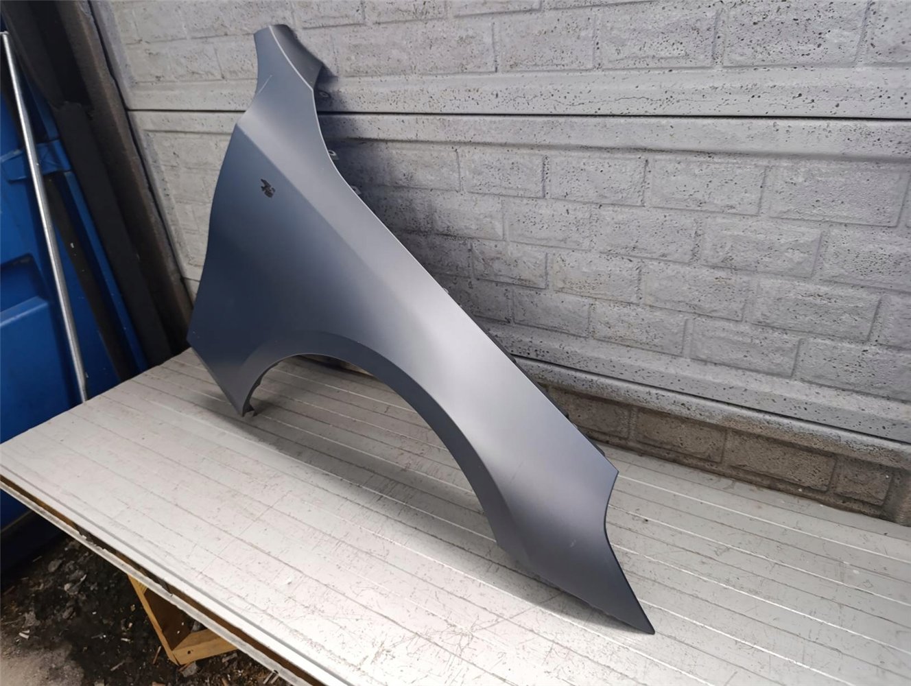 BMW 5 G60 BŁOTNIK PRAWY 2023- ORYGINAŁ (17760591535)