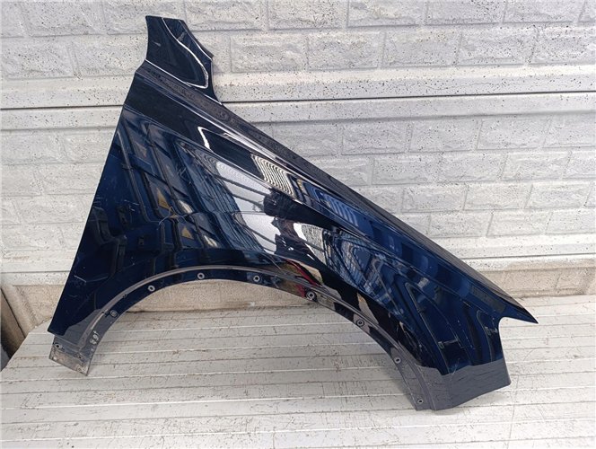 BŁOTNIK PRZEDNI PRAWY AUDI Q7 4M 15- (17763355477)