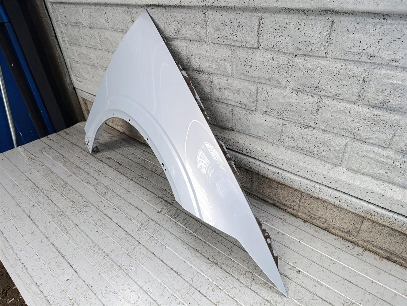 POLESTAR 2 BŁOTNIK PRZEDNI PRAWY ORYGINAŁ (17763371426)