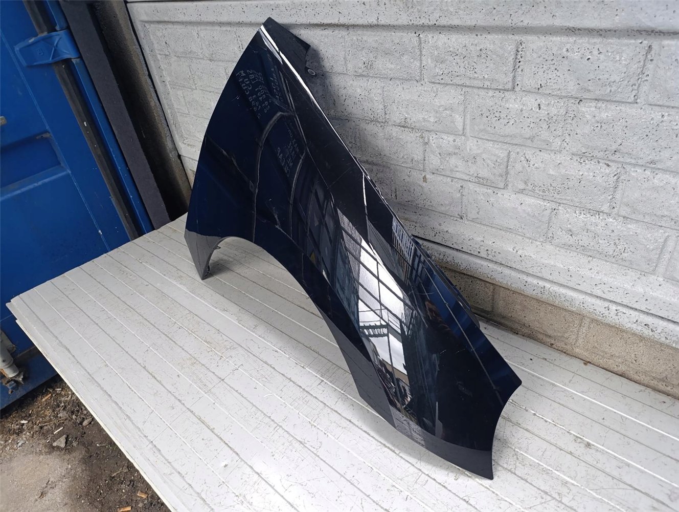 MINI COOPER HATCH IV E 2023- BŁOTNIK PRAWY PRZEDNI ORYGINAŁ (17770078988)