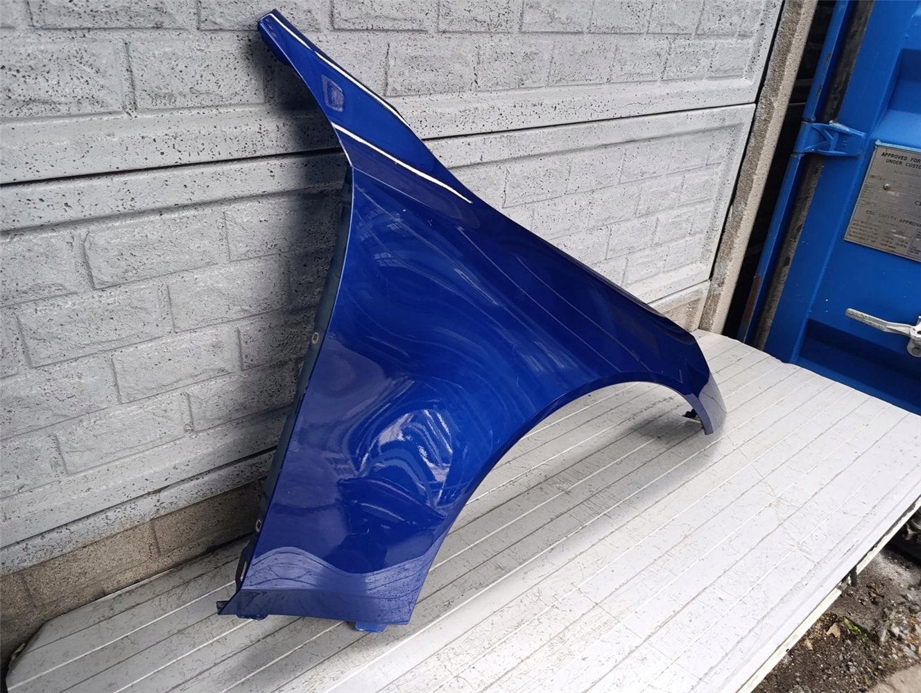 BMW M5 G60 BŁOTNIK PRAWY 2023- ORYGINAŁ (17770079994)