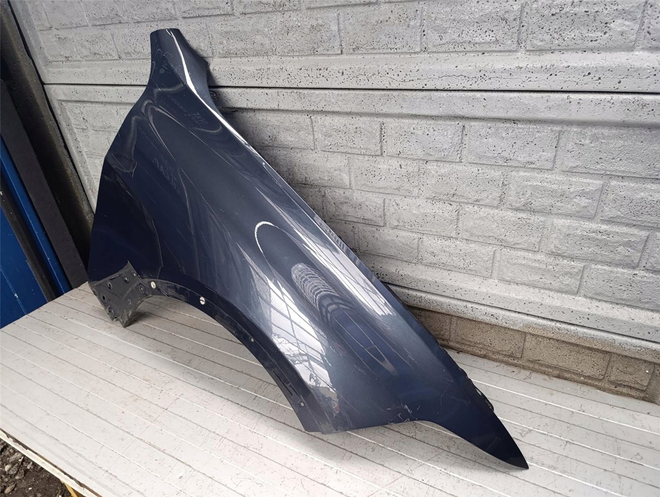 BMW X7 G07 2020-25 BŁOTNIK PRZEDNI PRAWY ORYGINAŁ (17770081208)