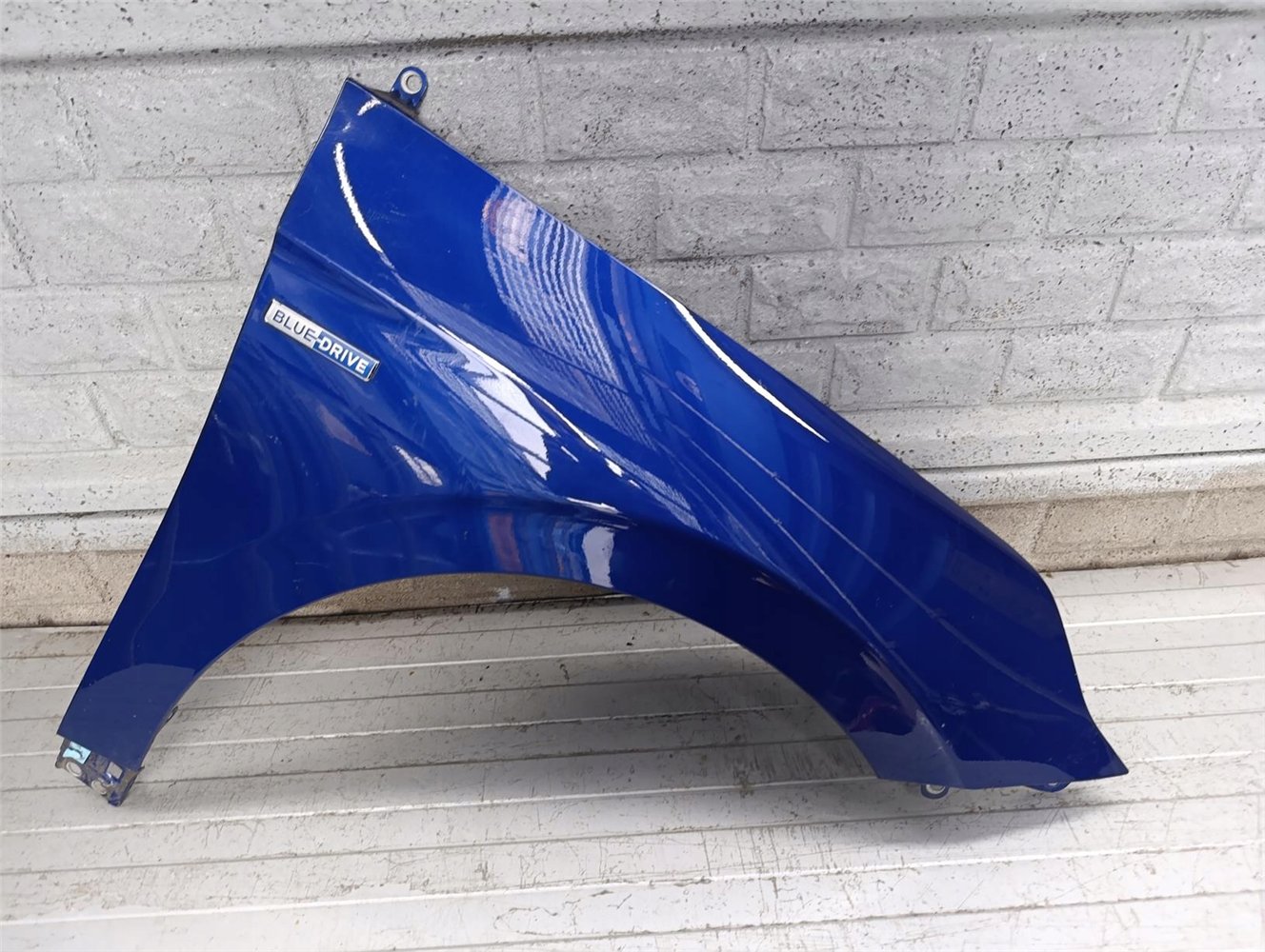 HYUNDAI IONIQ 2017-2021 BŁOTNIK PRAWY PRZEDNI ORYGINAŁ (17770085196)