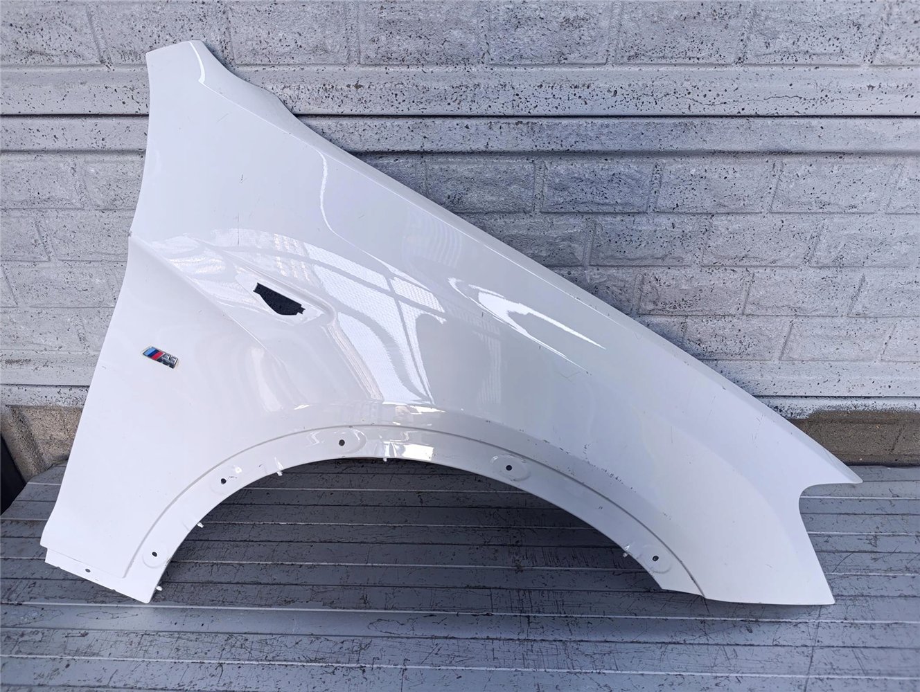 BMW X3 X4 F25 F26 BŁOTNIK PRZEDNI PRAWY ORYGINAŁ (17783140991)