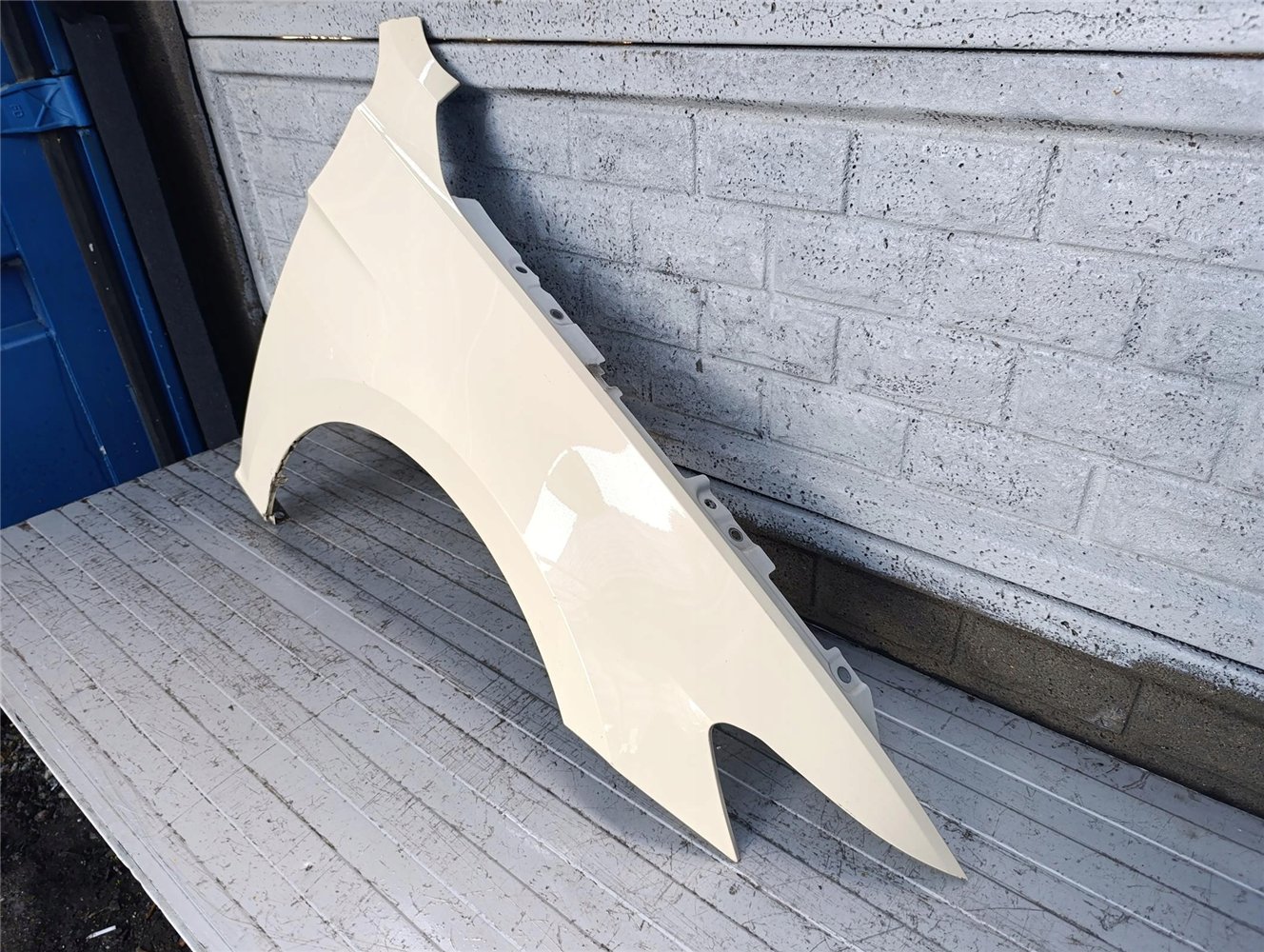 VW PASSAT B8 BŁOTNIK PRZEDNI PRAWY ORYGINAŁ (17783256912)