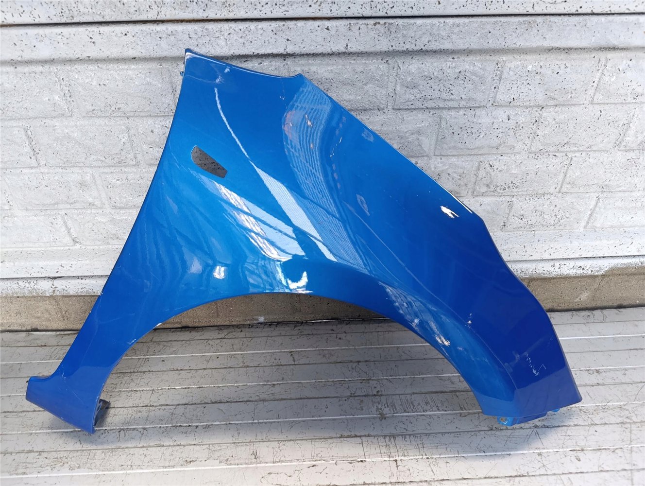 KIA CEED 2 II BŁOTNIK PRZEDNI PRAWY ORYGINAŁ (17783260551)