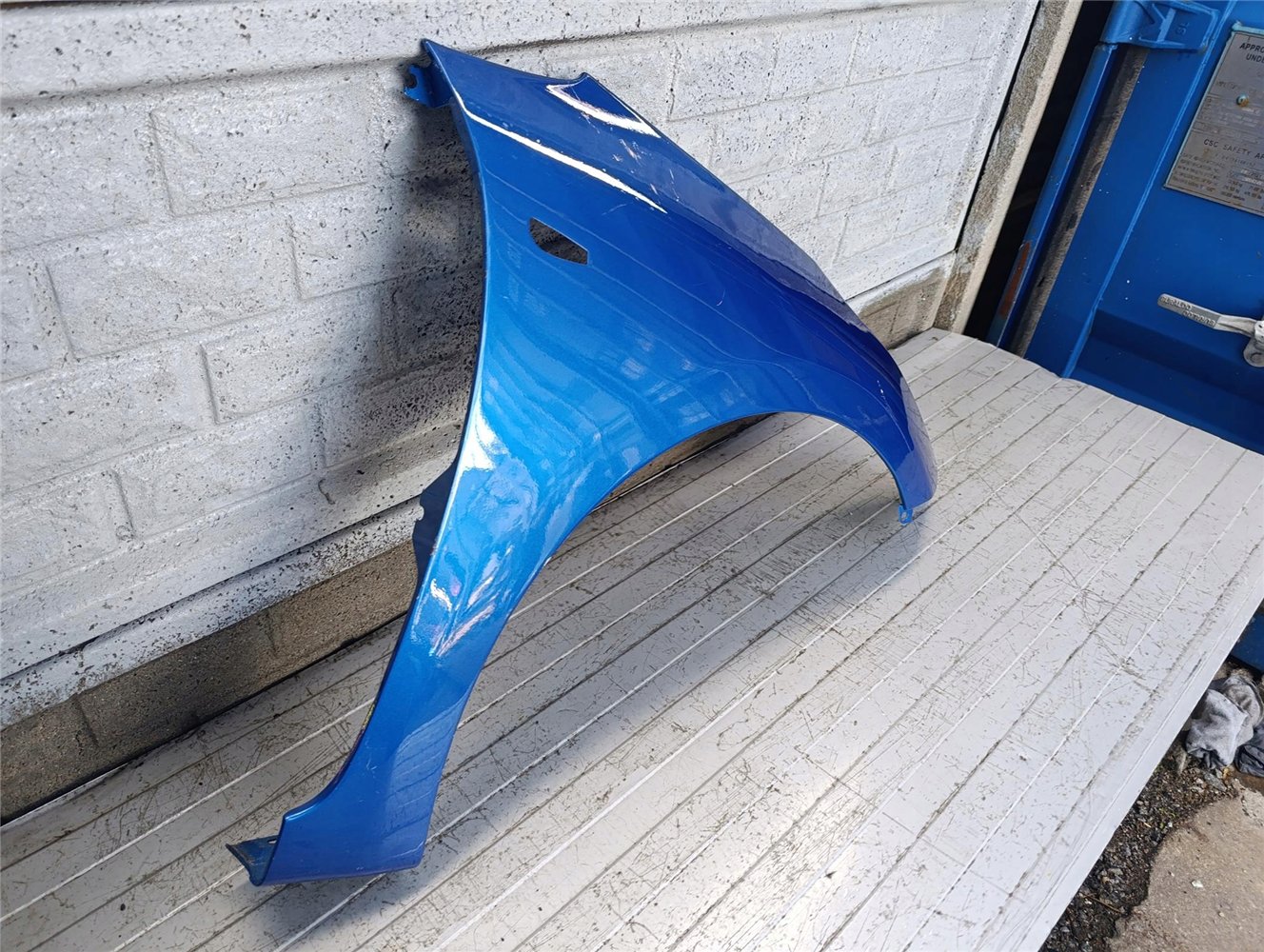 KIA CEED 2 II BŁOTNIK PRZEDNI PRAWY ORYGINAŁ (17783260551)