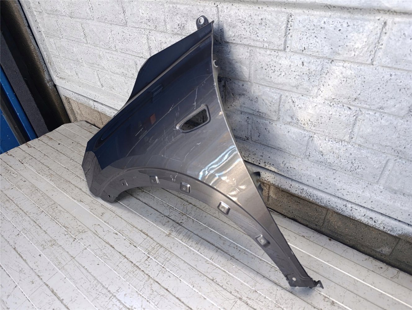 OPEL CROSSLAND X 2018-2024 BŁOTNIK PRZEDNI LEWY ORYGINAŁ (17783323832)