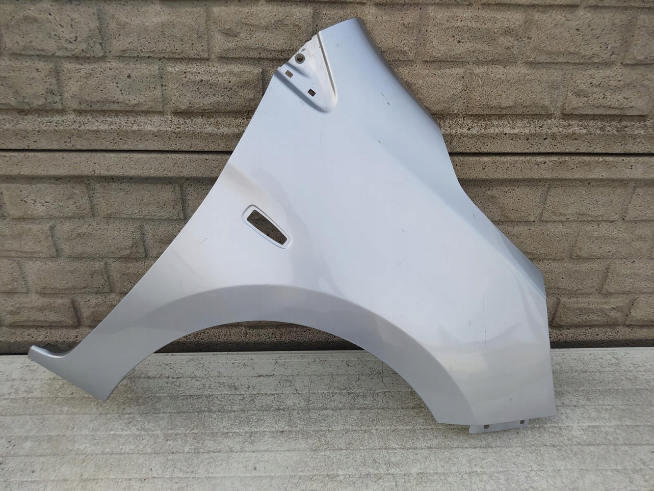 MITSUBISHI SPACE STAR 12-20 BŁOTNIK PRAWY PRZEDNI - (12330270266)