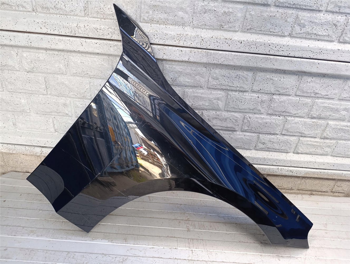 BMW M2 M 2 G87 23- BŁOTNIK PRAWY ORYGINAŁ (17783450047)