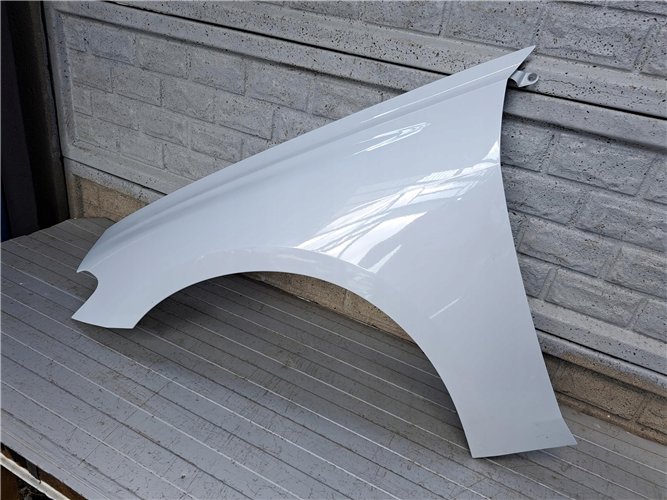 AUDI A5 3 B10 2024- BŁOTNIK LEWY PRZEDNI ORYGINAŁ (17783473691)