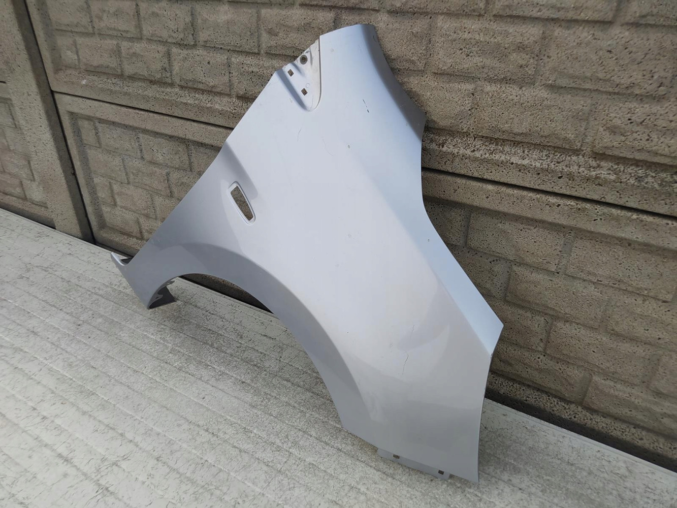 MITSUBISHI SPACE STAR 12-20 BŁOTNIK PRAWY PRZEDNI - (12330270266)
