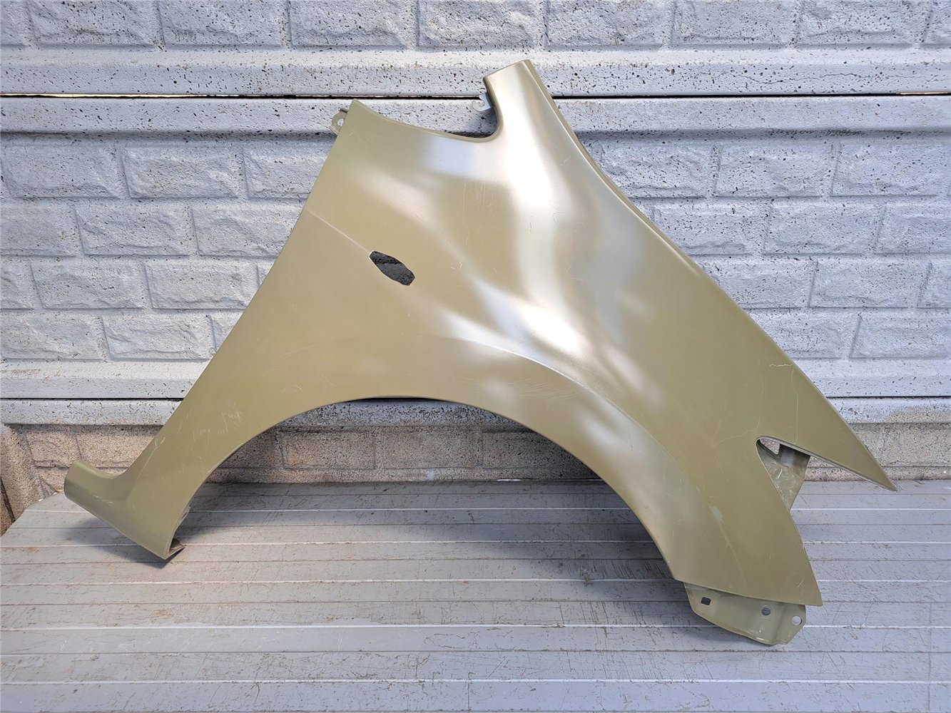 TOYOTA AURIS 1 I 06-10 BŁOTNIK PRZEDNI PRAWY NOWY ORYGINAŁ (17783506559)