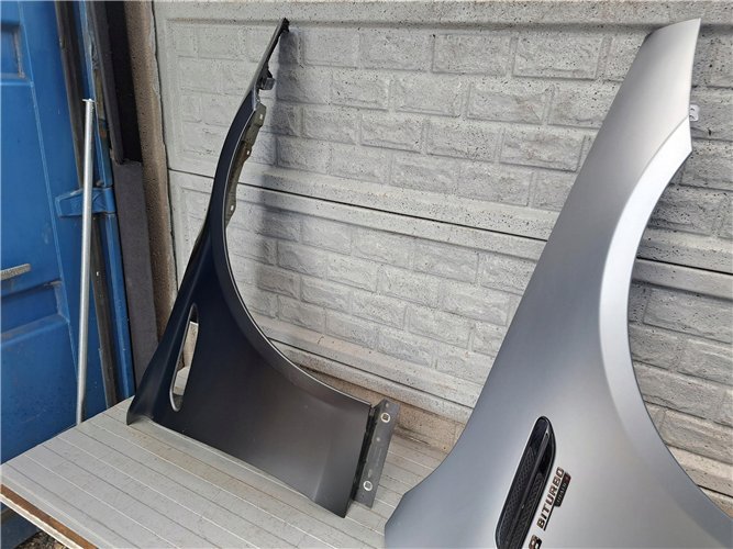 MERCEDES AMG GT 4 DOOR A290 BŁOTNIK PRAWY PRZEDNI ORYGINAŁ (17783564428)