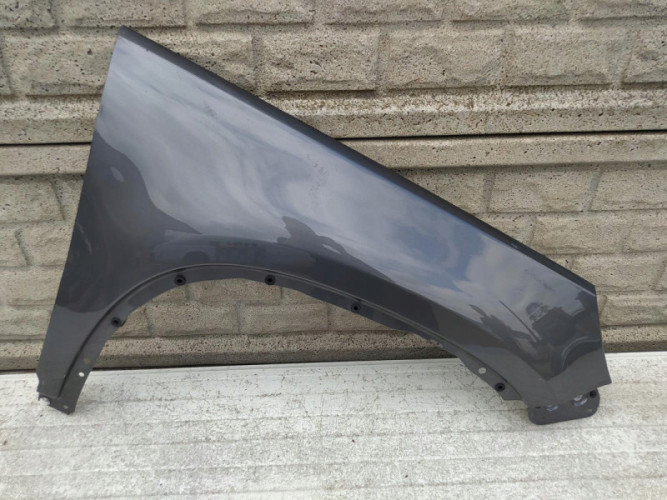 VW TIGUAN 2007-2017 BŁOTNIK PRZEDNI PRAWY - (12331014143)