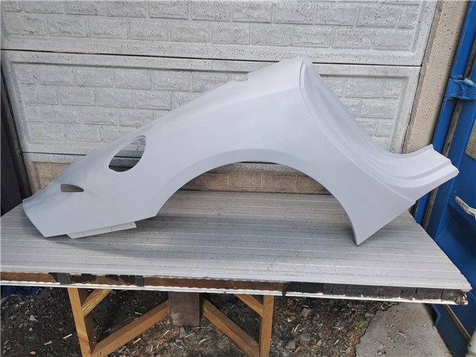 FERRARI 812 SUPERFAST ĆWIARTKA TYLNA 812RH TYLNY BŁOTNIK PRAWY (17783597040)