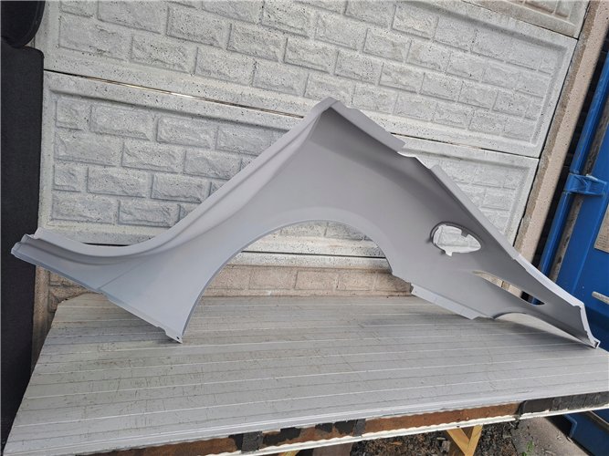 FERRARI 812 SUPERFAST ĆWIARTKA TYLNA 812RH TYLNY BŁOTNIK PRAWY (17783597040)