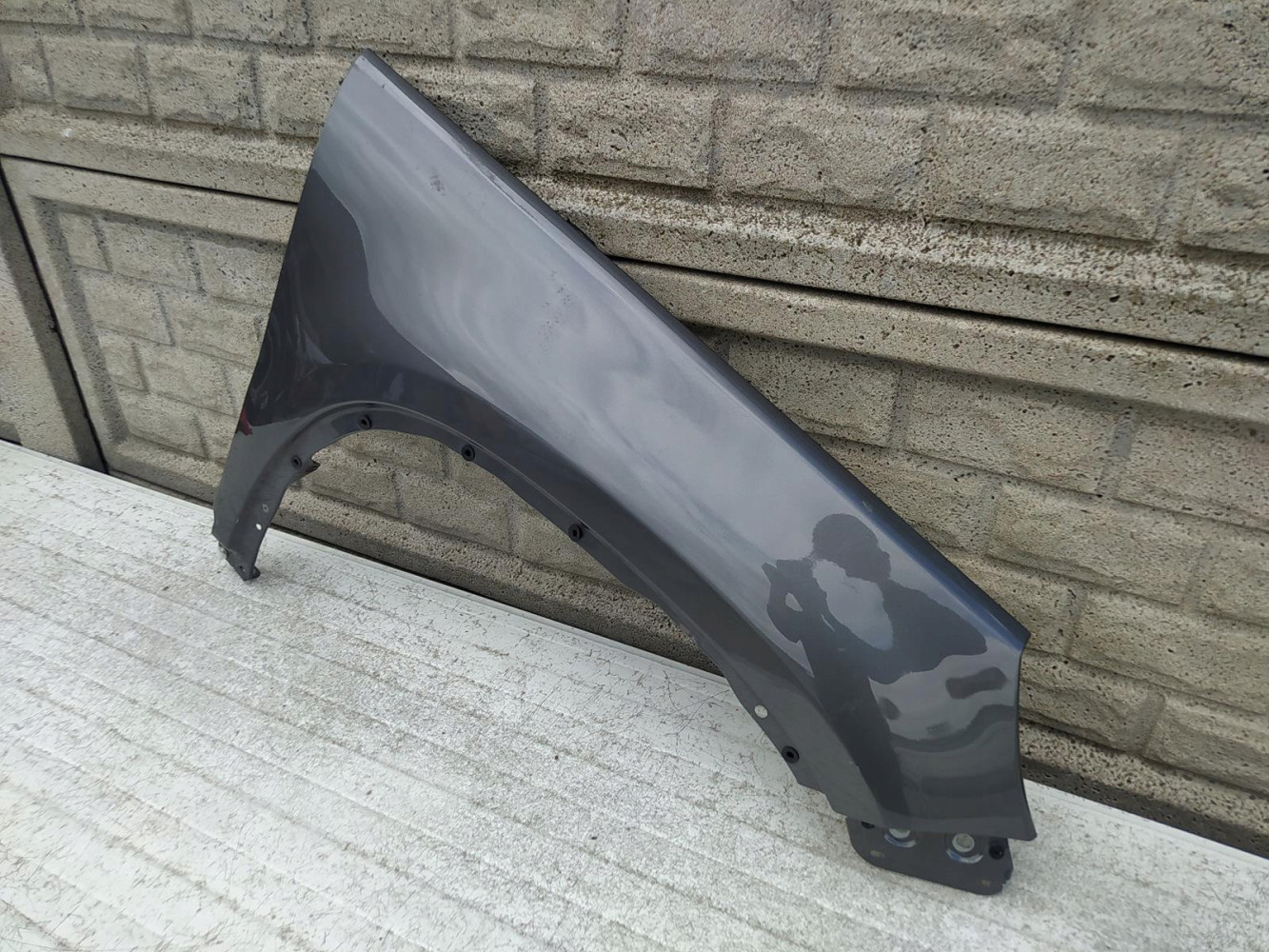 VW TIGUAN 2007-2017 BŁOTNIK PRZEDNI PRAWY - (12331014143)
