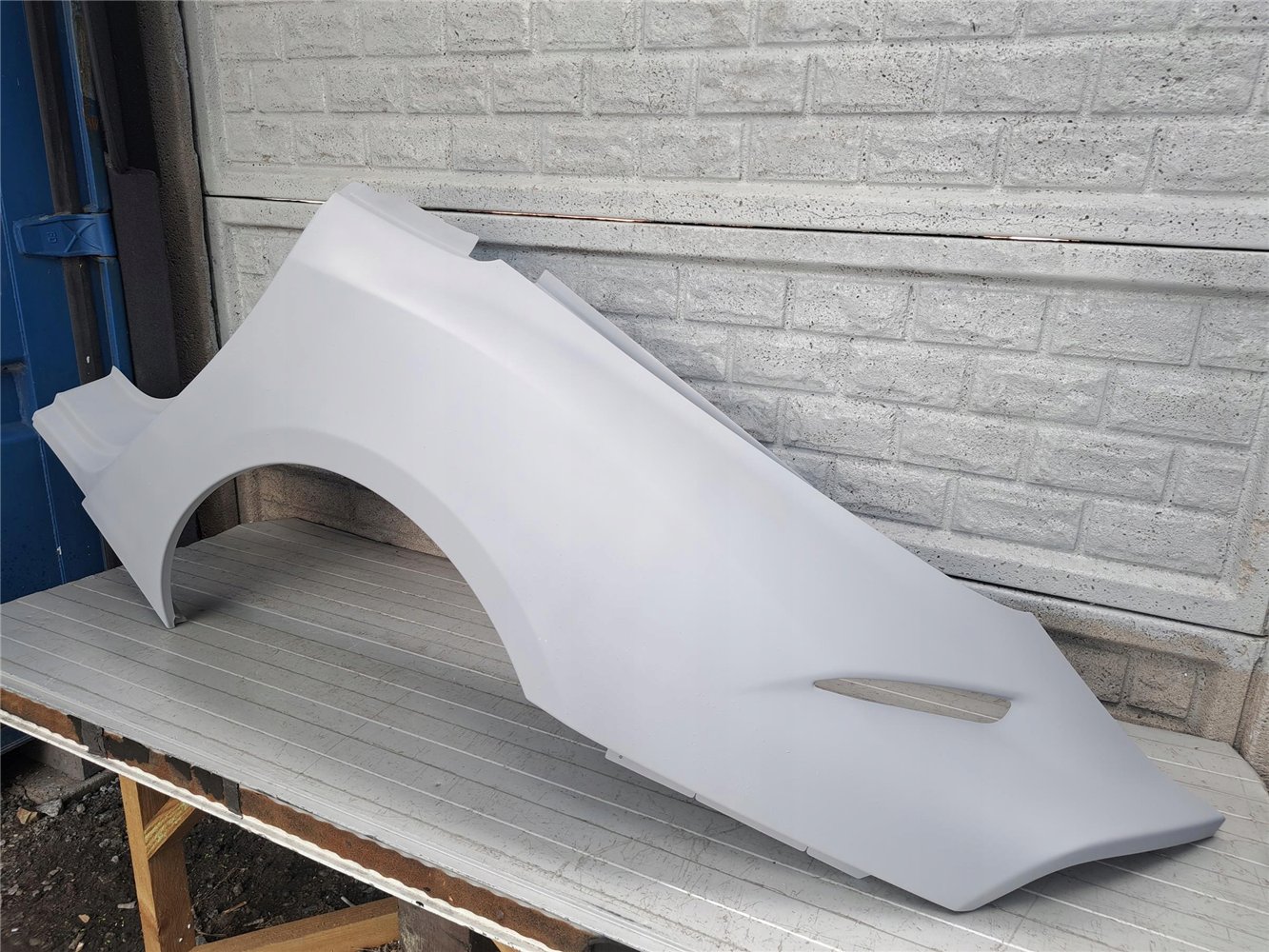 FERRARI 812 SUPERFAST ĆWIARTKA TYLNA 812RH TYLNY BŁOTNIK LEWY (17783899269)