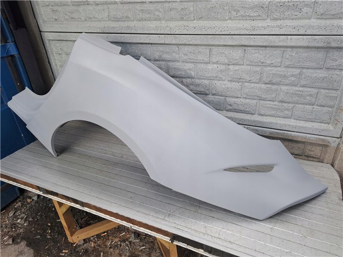 FERRARI 812 SUPERFAST ĆWIARTKA TYLNA 812RH TYLNY BŁOTNIK LEWY (17783899269)