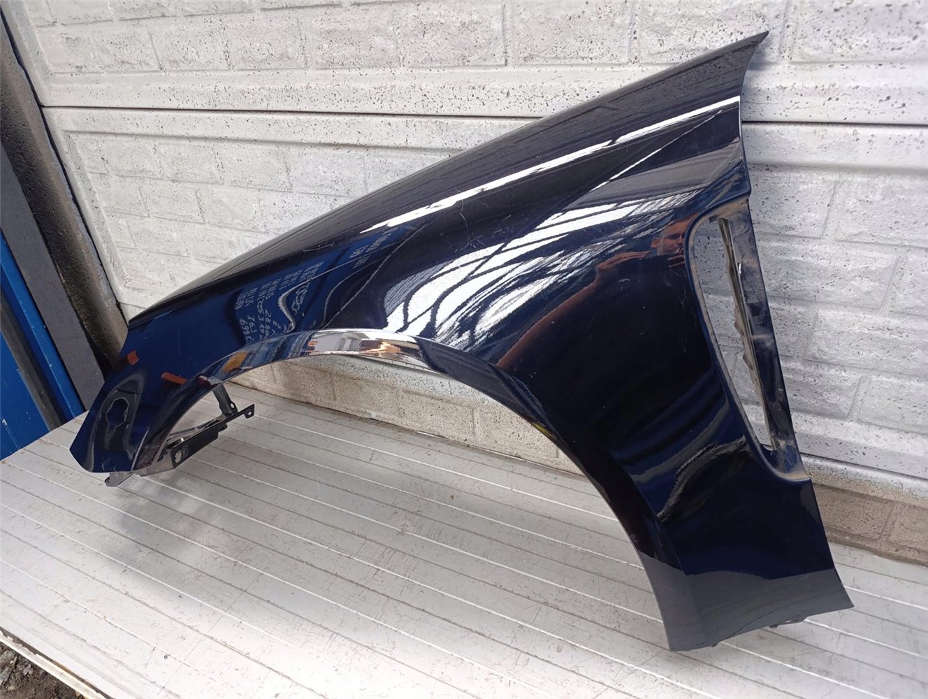 PORSCHE PANAMERA 971 BŁOTNIK LEWY PRZEDNI ORYGINAŁ (17787815501)