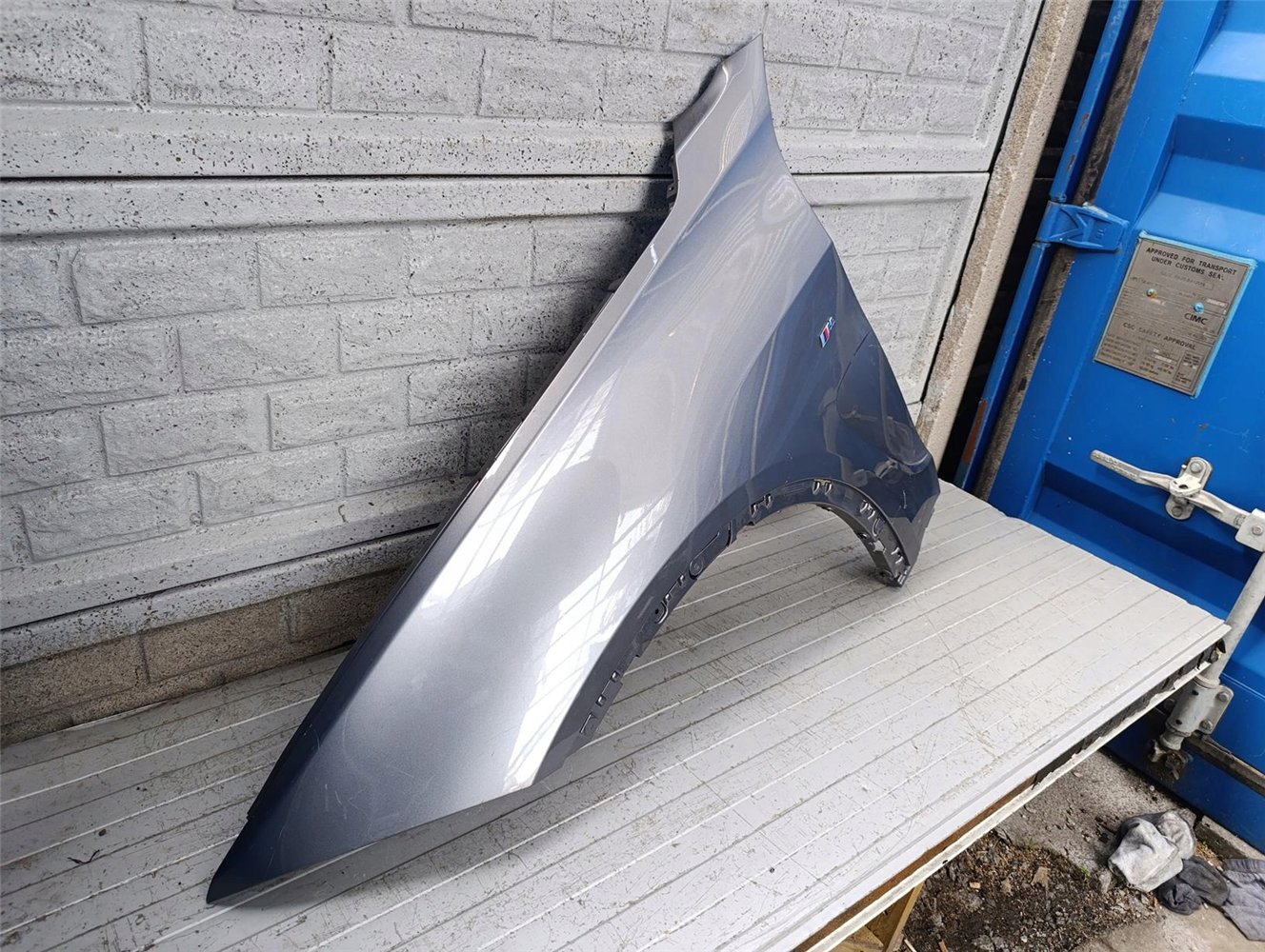 BMW X5 F15 BŁOTNIK LEWY ORYGINAŁ (17787828486)