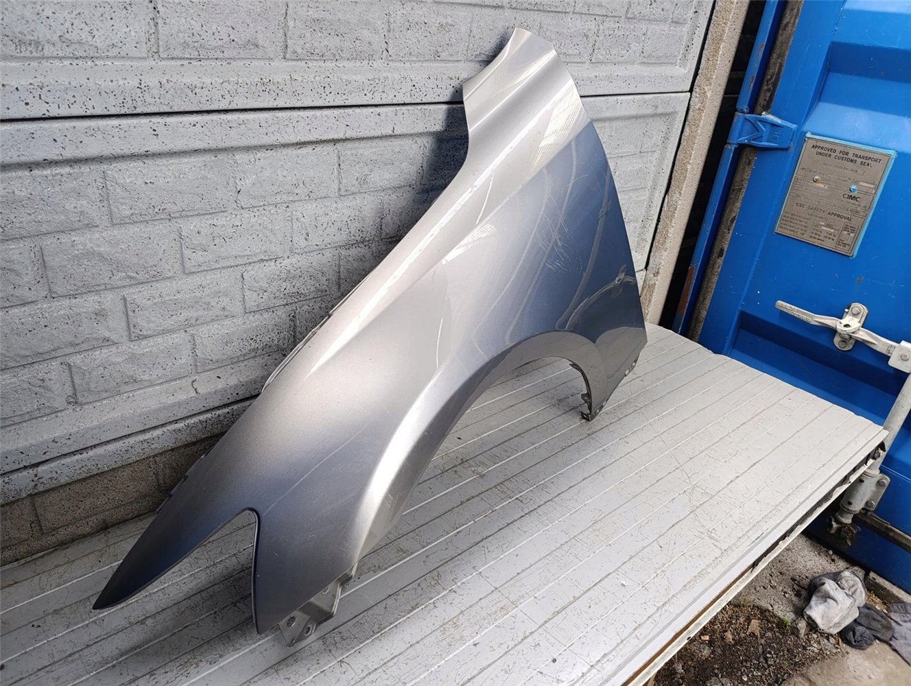 LEXUS IS220 IS250 IS300H 2013 - 2020 BŁOTNIK LEWY ORYGINAŁ (17787836154)