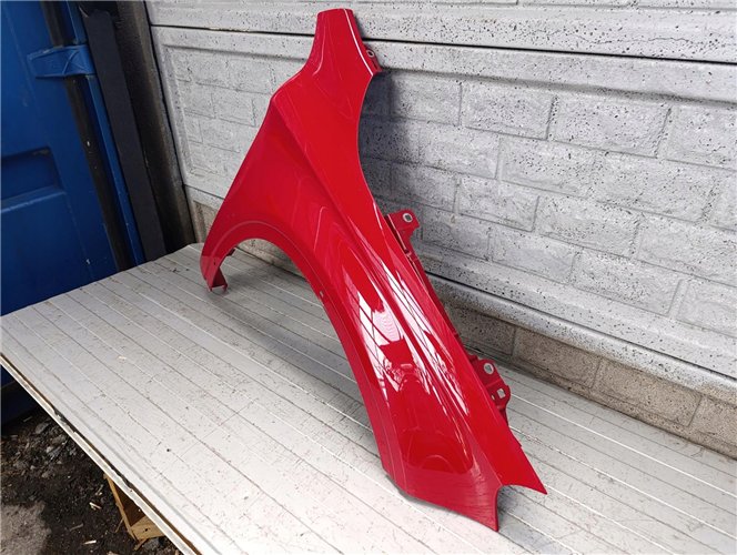 MERCEDES GLA W 156 W156 BŁOTNIK PRZEDNI PRAWY ORYGINAŁ (17787839029)