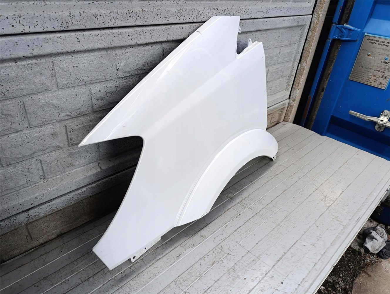 MERCEDES SPRINTER 906 W906 BŁOTNIK LEWY PRZEDNI ORYGINAŁ (17787842007)