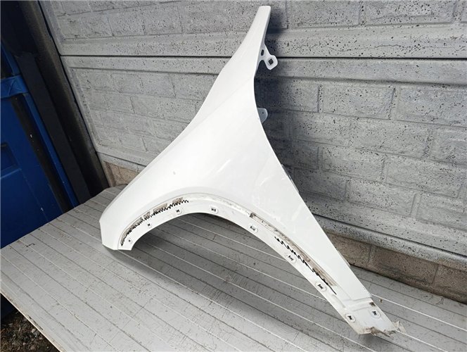 MERCEDES GLB 247 X247 BŁOTNIK LEWY PRZEDNI ORYGINAŁ (17787853776)