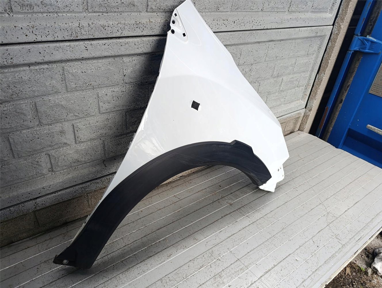 DACIA DOKKER LODGY STEPWAY BŁOTNIK PRZEDNI PRAWY ORYGINAŁ (17787854981)