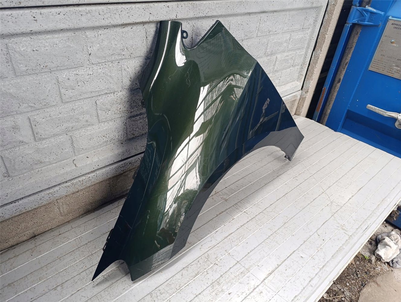 BMW 2 II U06 U-06 BŁOTNIK PRZEDNI LEWY ORYGINAŁ (17787856461)