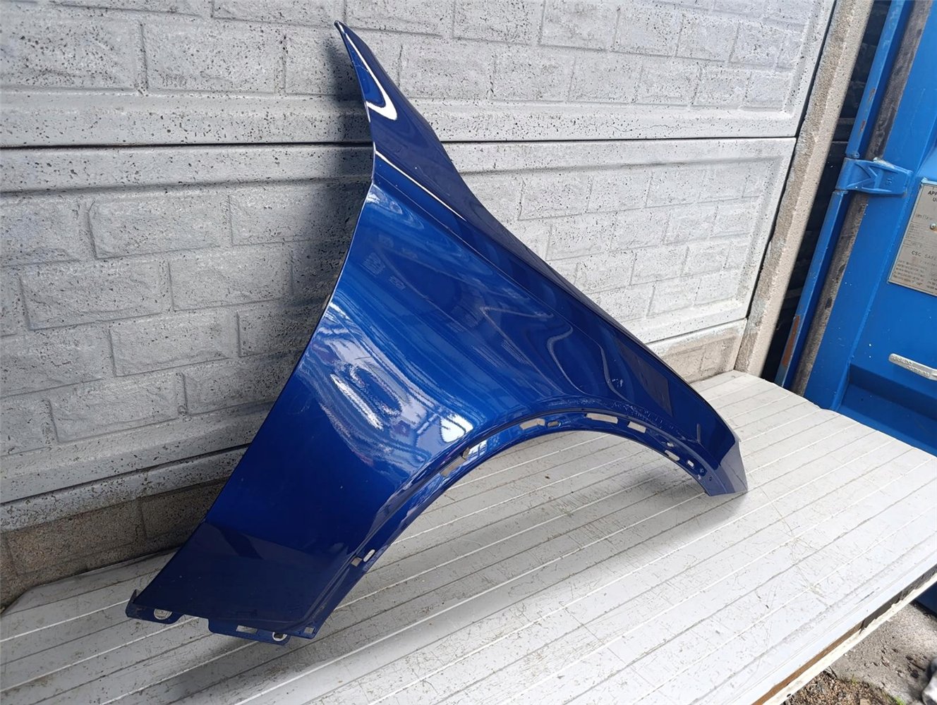 MERCEDES GLC W253 W 253 BŁOTNIK PRAWY PRZEDNI ORYGINAŁ (17787960653)