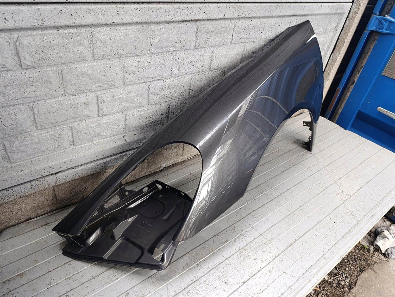 PORSCHE BOXSTER CAYMAN 981 BŁOTNIK PRZEDNI LEWY ORYGINAŁ (17788215154)