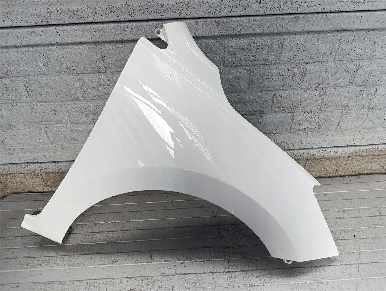 KIA RIO 5 V 2017-2024 BŁOTNIK PRAWY PRZEDNI ORYGINAŁ (17788233561)