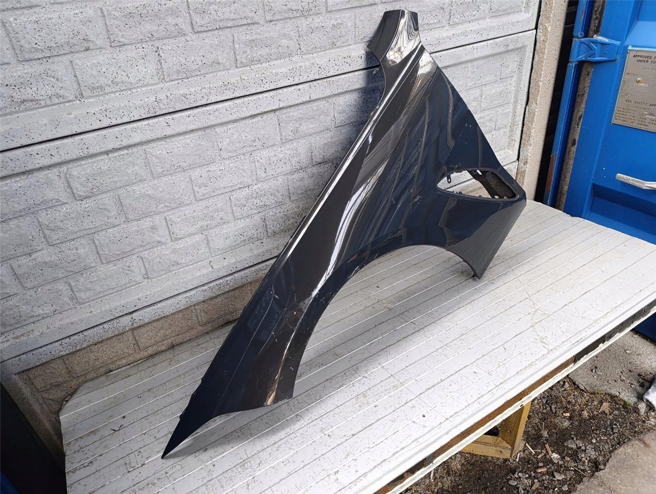 BMW serii 8 VIII G14 G15 G16 18-24 BŁOTNIK LEWY ORYGINAŁ (17788244562)