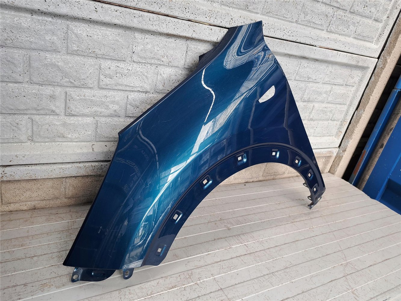 KIA NIRO 2016 - 2022 BŁOTNIK PRZEDNI LEWY ORYGINAŁ (17788253014)