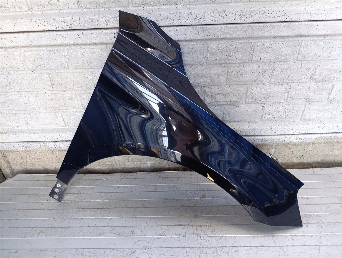 VOLVO XC60 XC-60 08-17 BŁOTNIK PRAWY PRZEDNI ORYGINAŁ (17790520728)